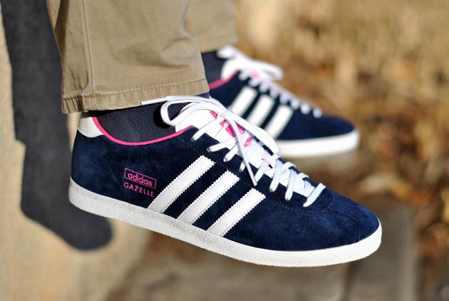 adidas gazelle bleu marine rouge